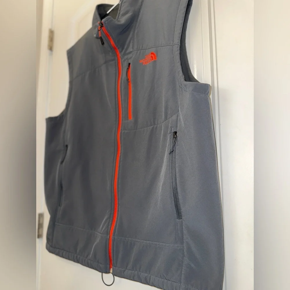The North Face Men's Apex Bionic Vest Large in gray and Orange